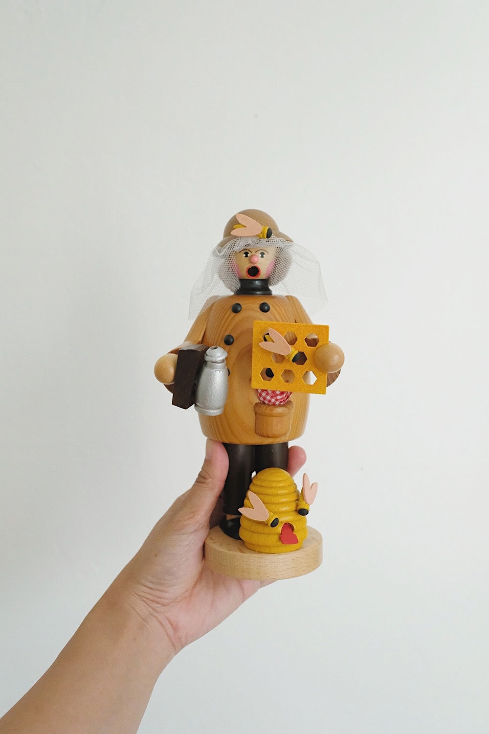 german beekeeper smoker
