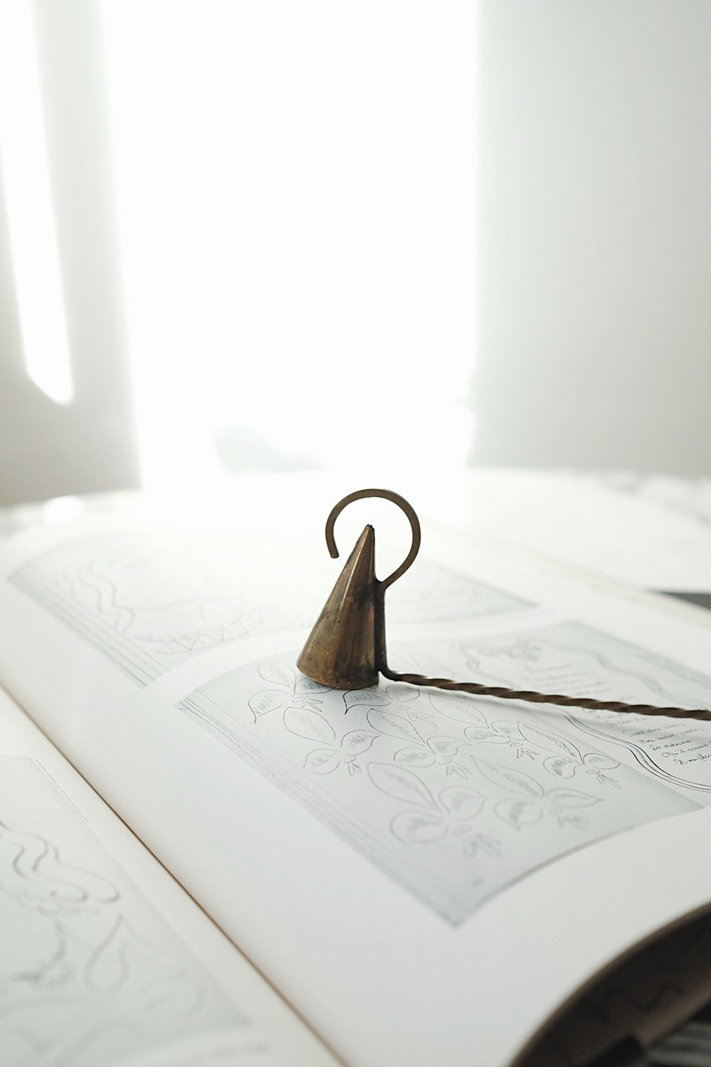 brass candle snuff