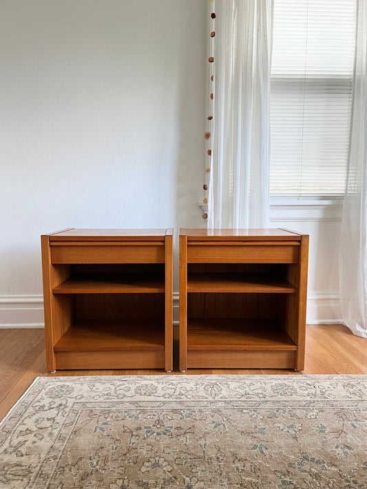 pair of Poul Hundevand teak nightstands