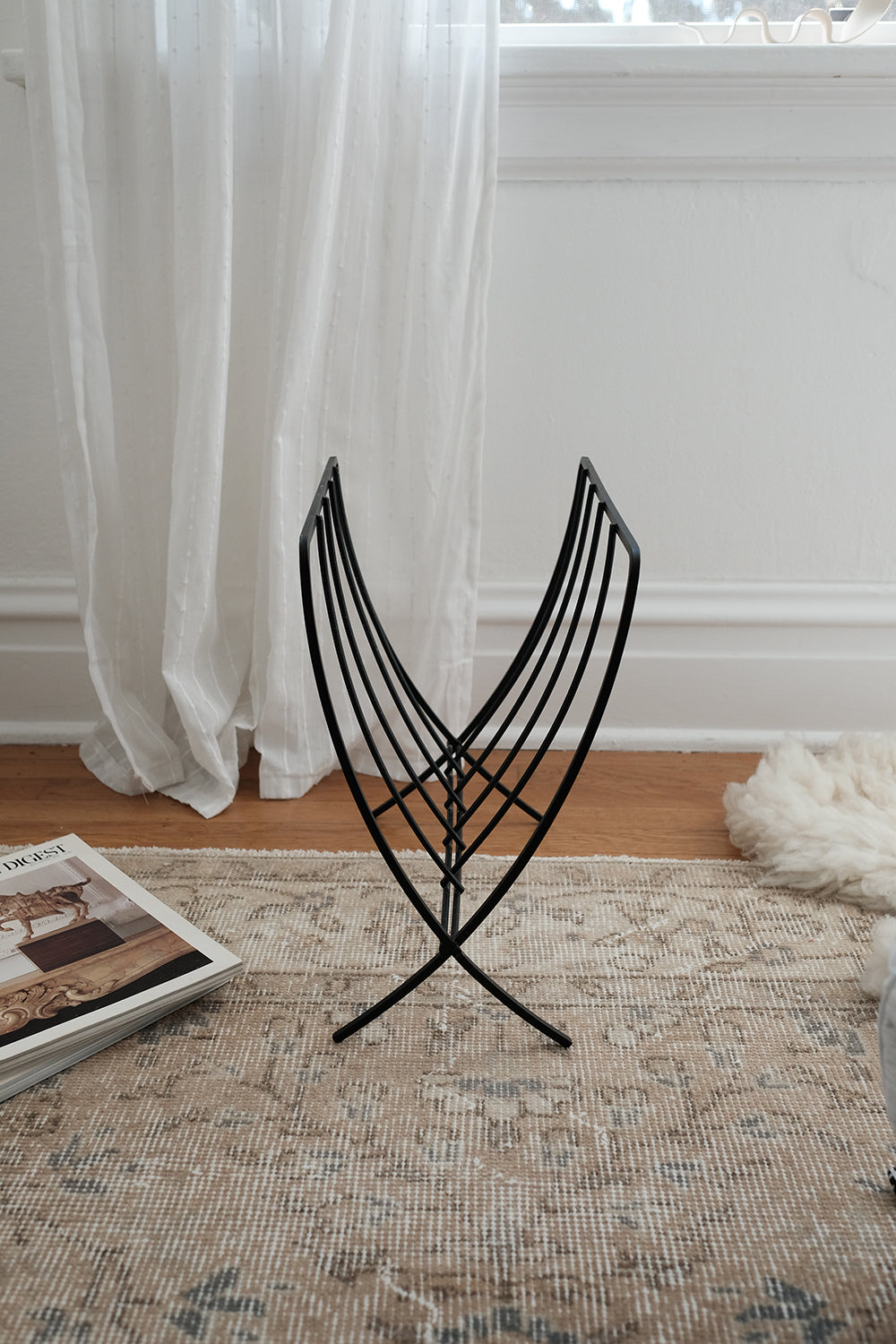 metal magazine stand