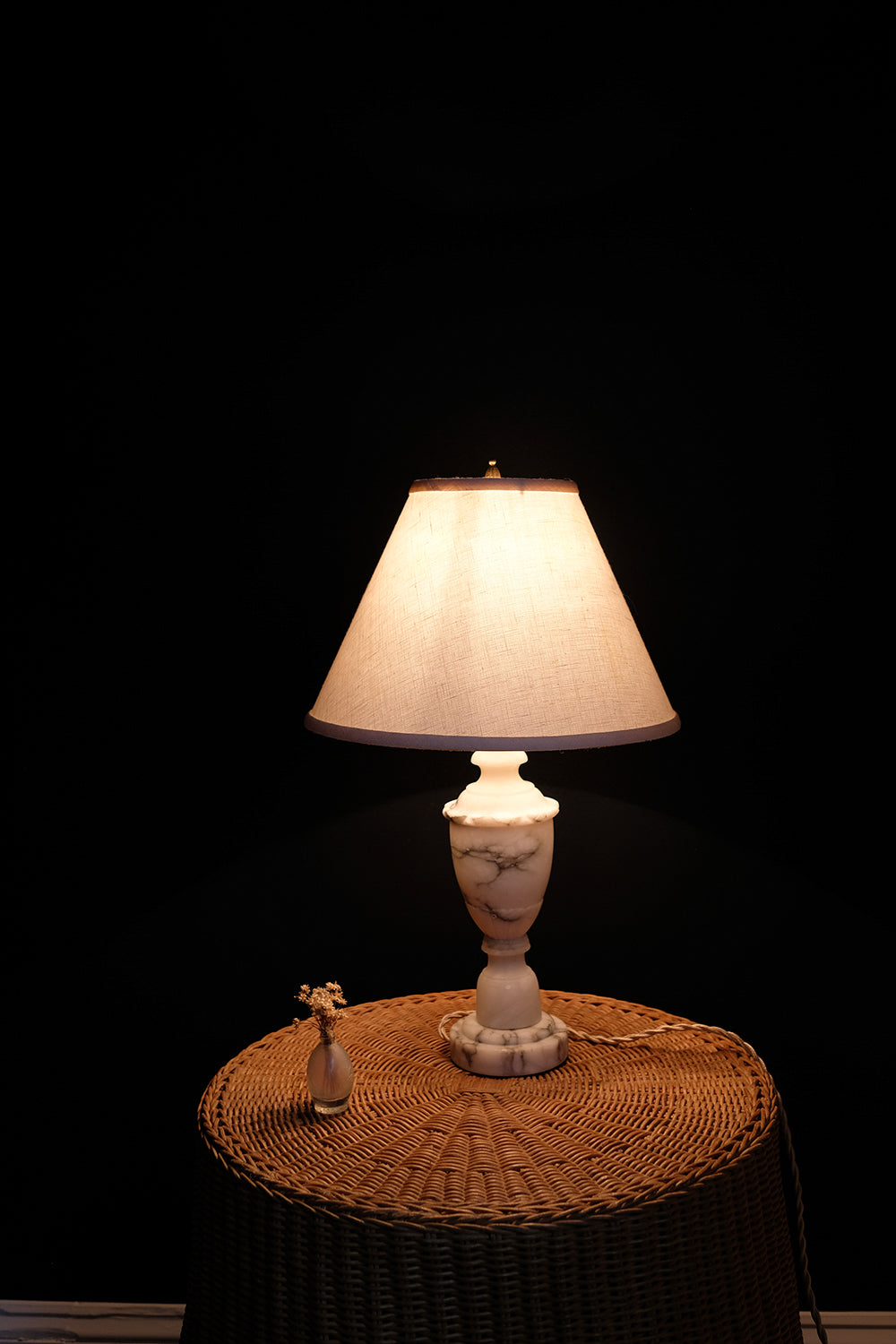 alabaster lamp