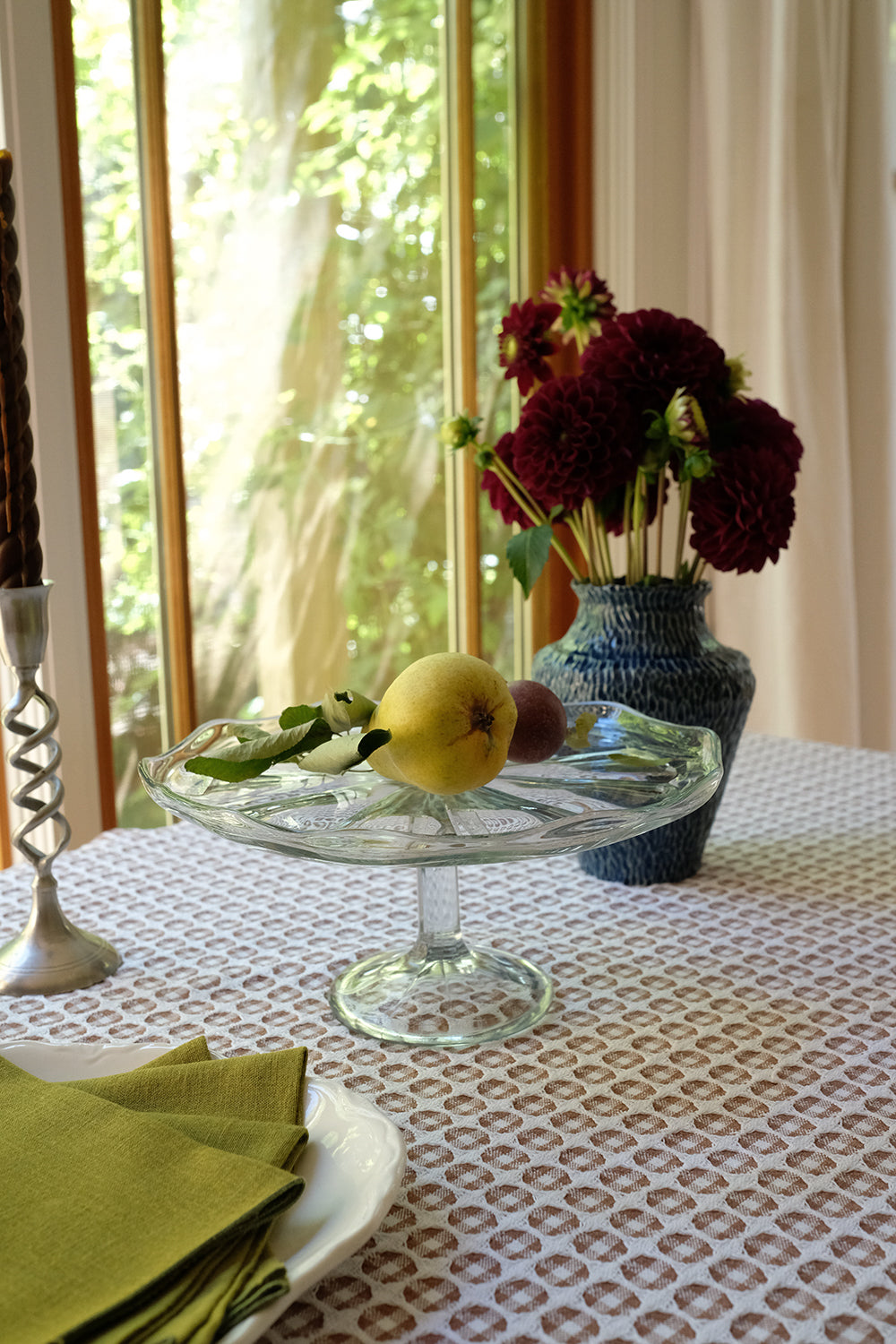 glass cake stand