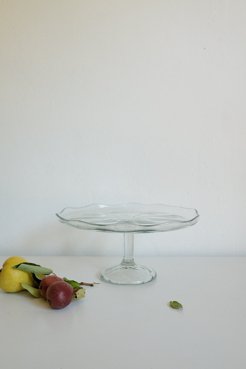 glass cake stand