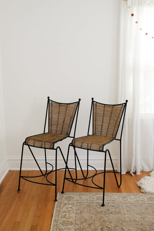 Pipsan Saarinen Swanson counter stools - set of 2