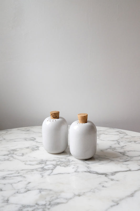 Edith Heath ceramic salt & pepper shakers
