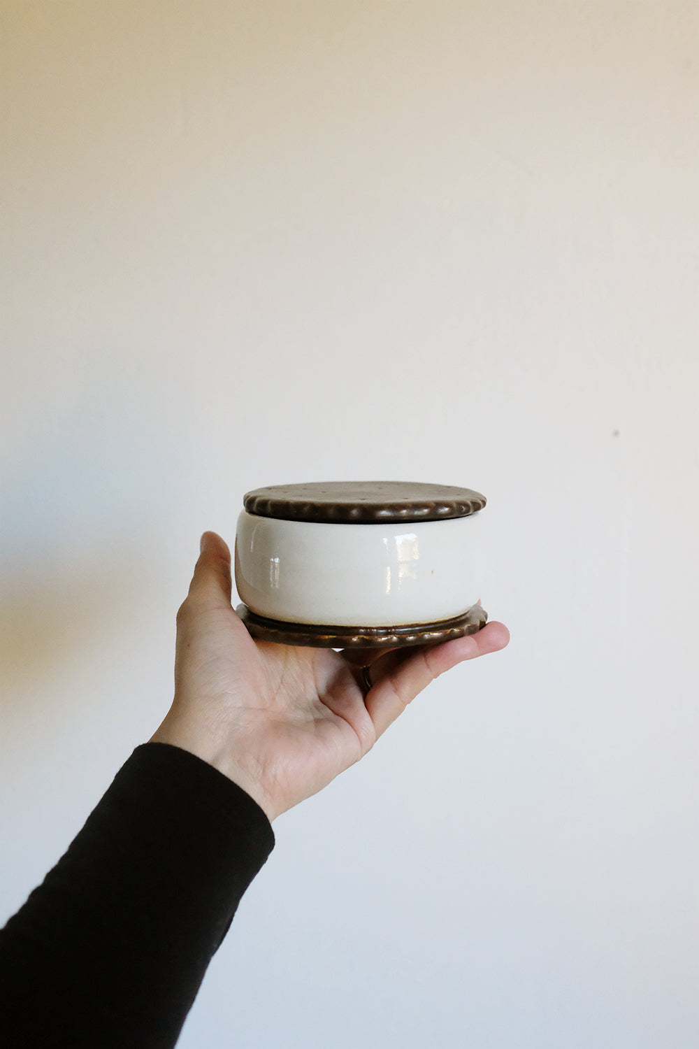 large ice cream sandwich jar - vanilla