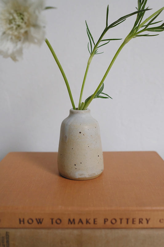 bud vase
