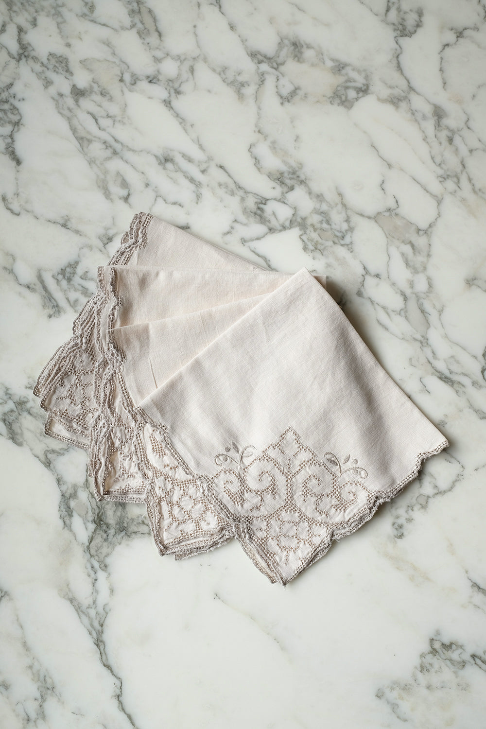 embroidered linen napkins - set of 7
