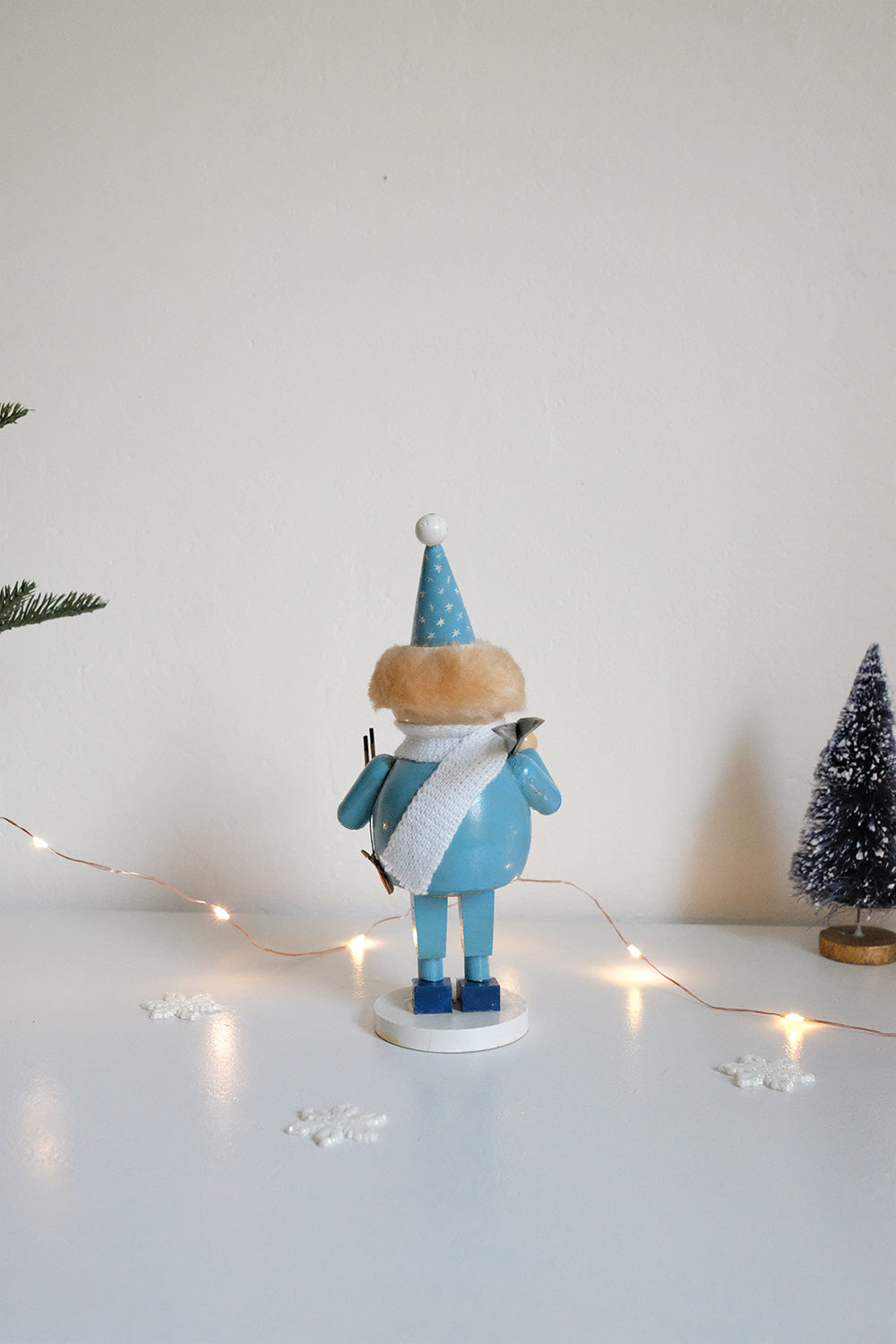 handmade wooden smoker - skiier