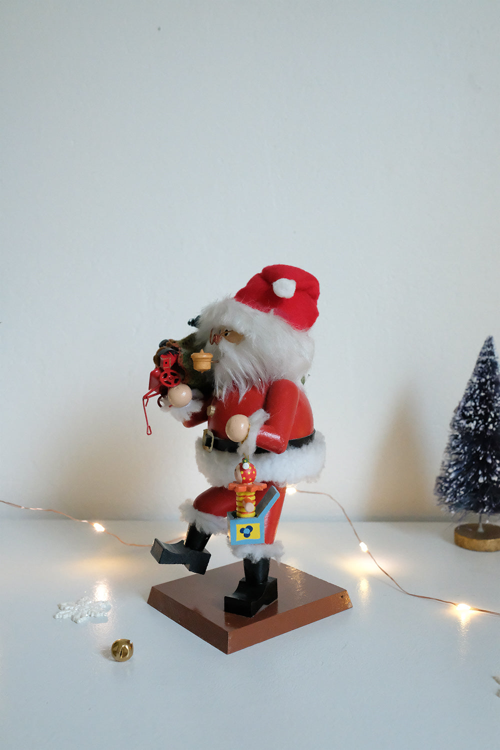 handmade wooden smoker - Santa