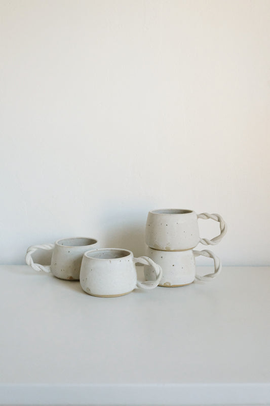 twist mug (white)