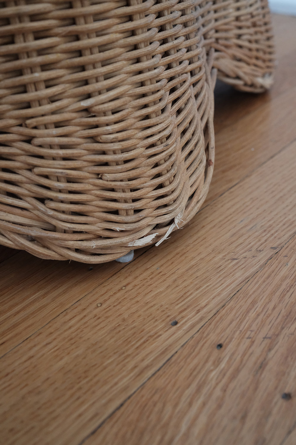 trompe l'oeil wicker side table