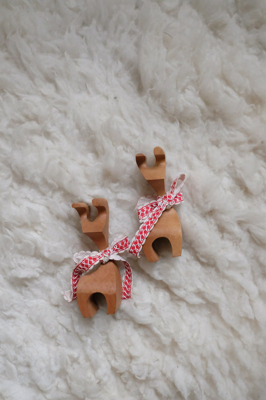 wooden reindeer - set of 2