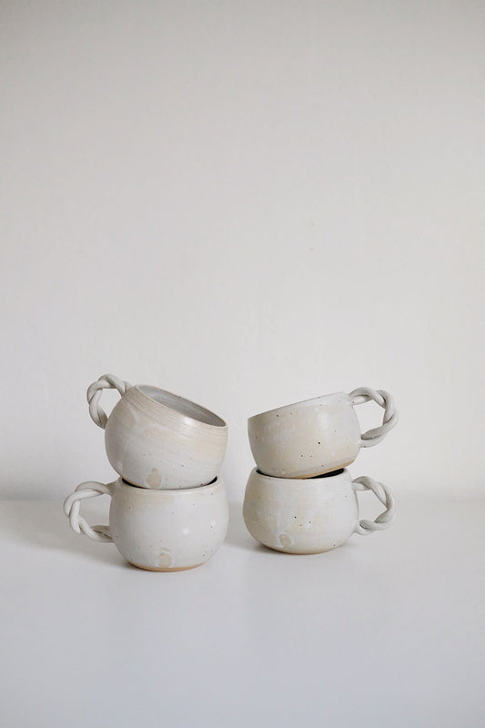 twist handle coffee mug