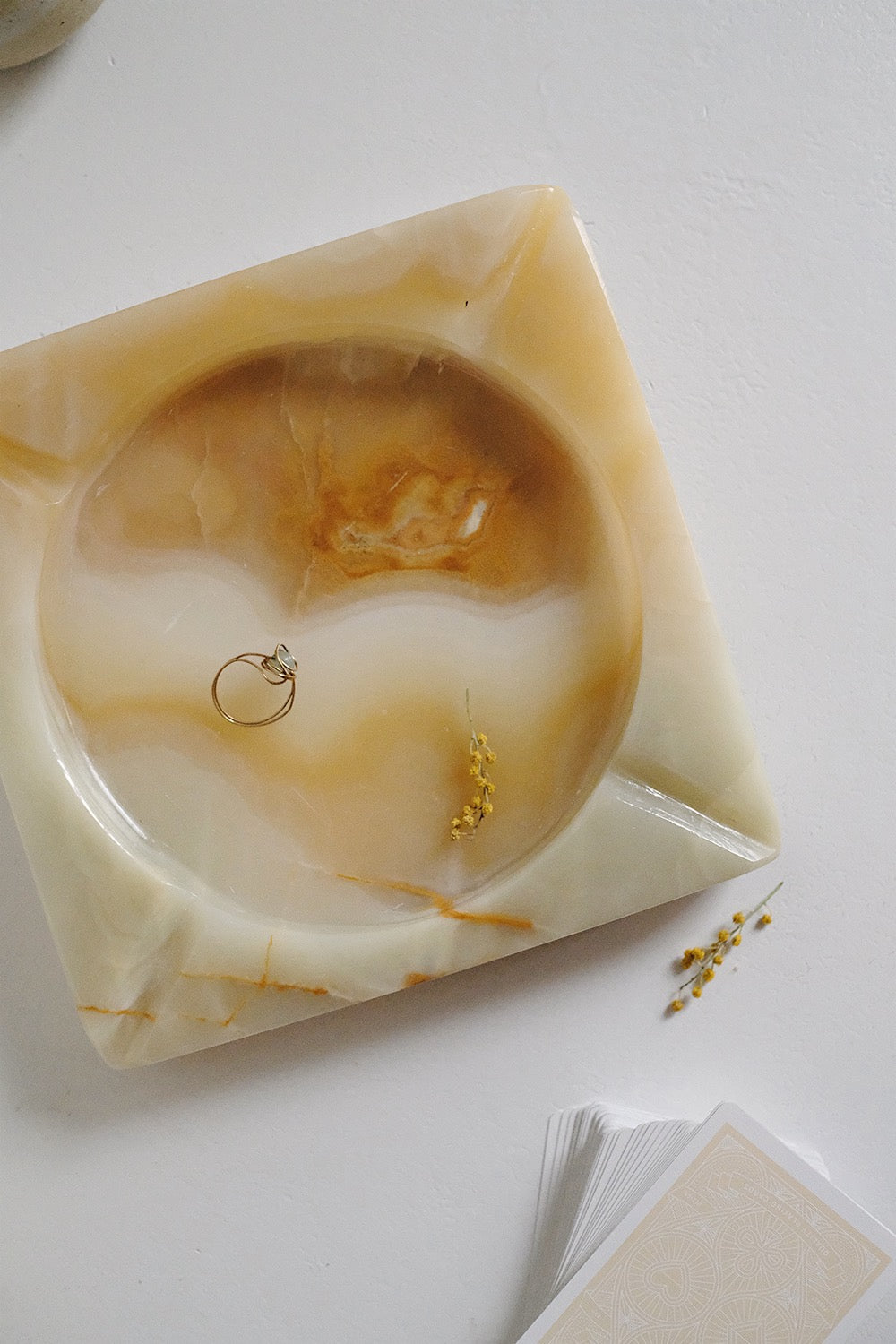 onyx catchall
