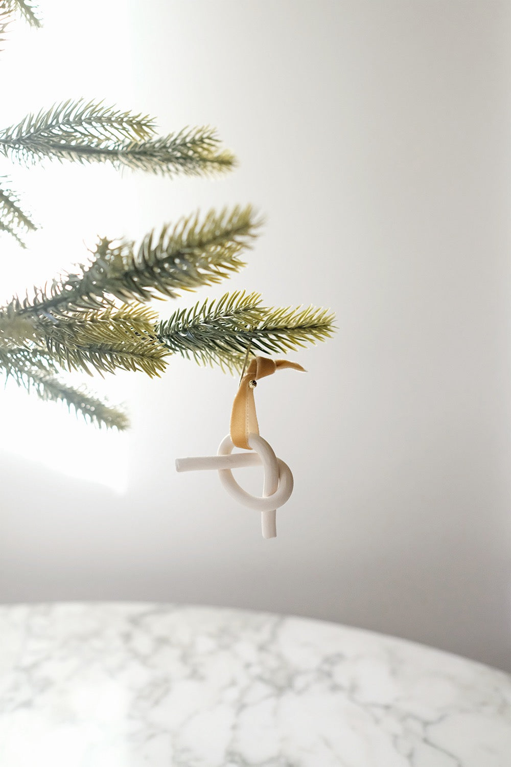 single knot ornament