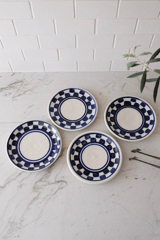 checkered dessert plates - set of 4