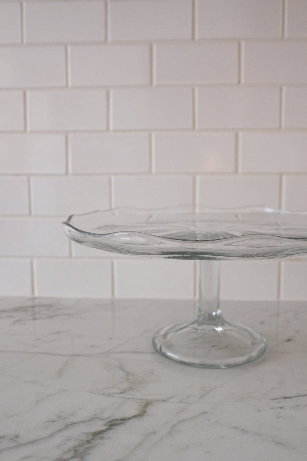 glass cake stand