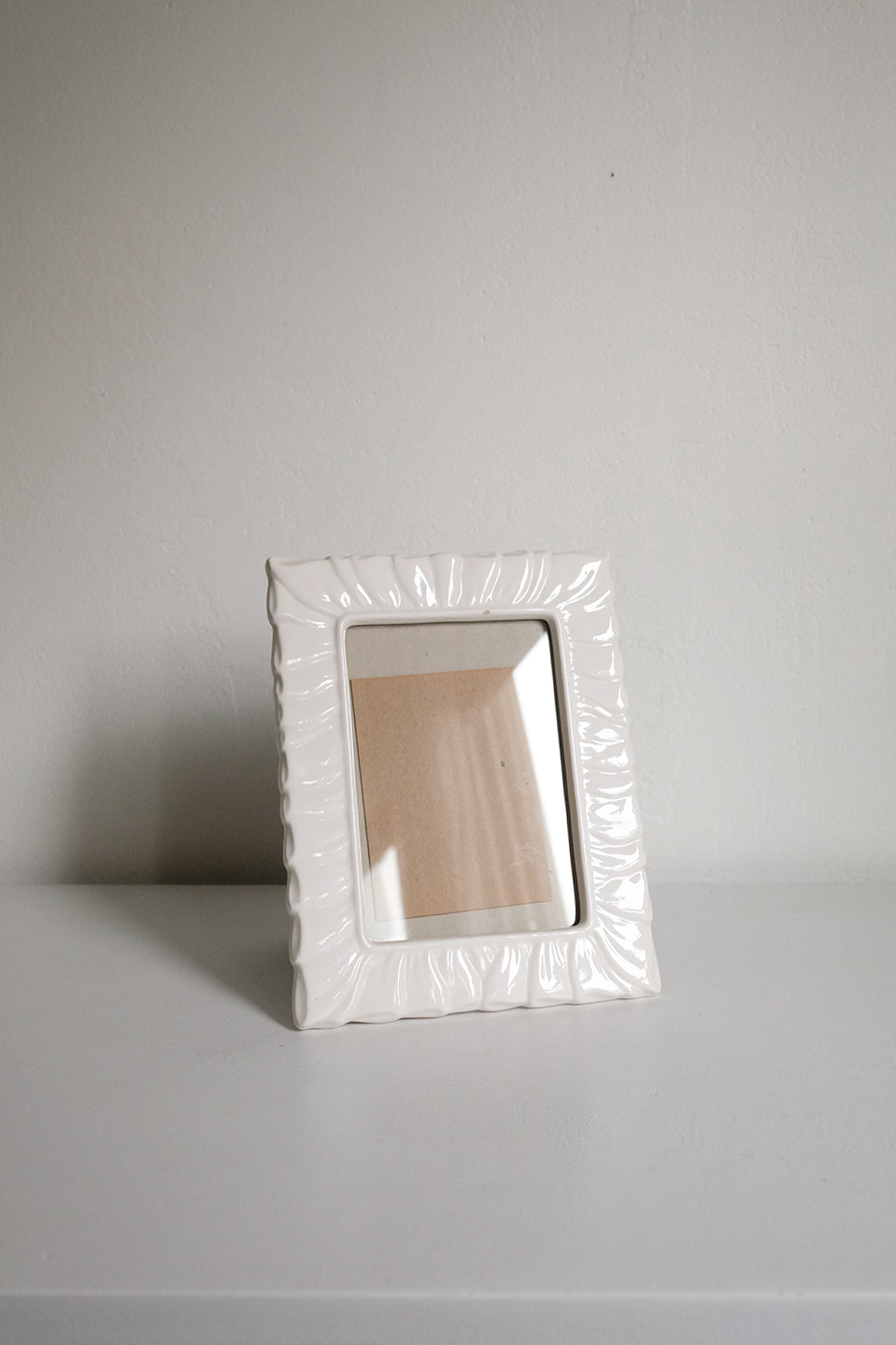 vintage ceramic ribbon frame