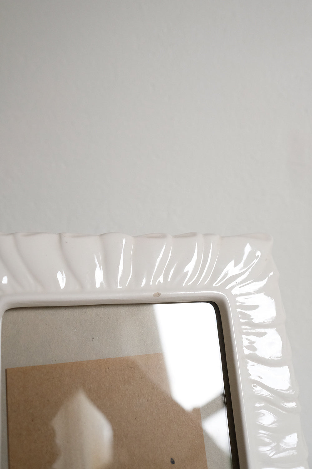 vintage ceramic ribbon frame