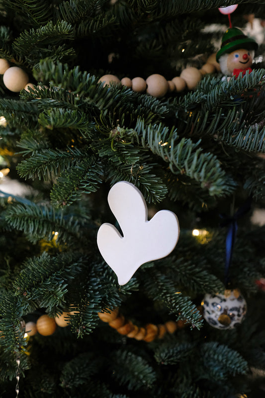 cutout ornament - matte white