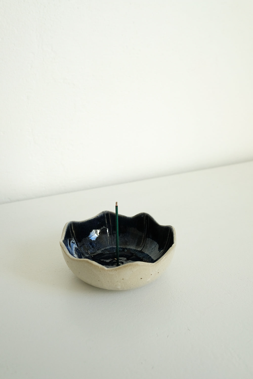 ceramic incense dish