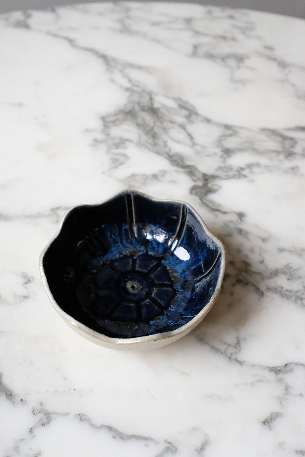 ceramic incense dish