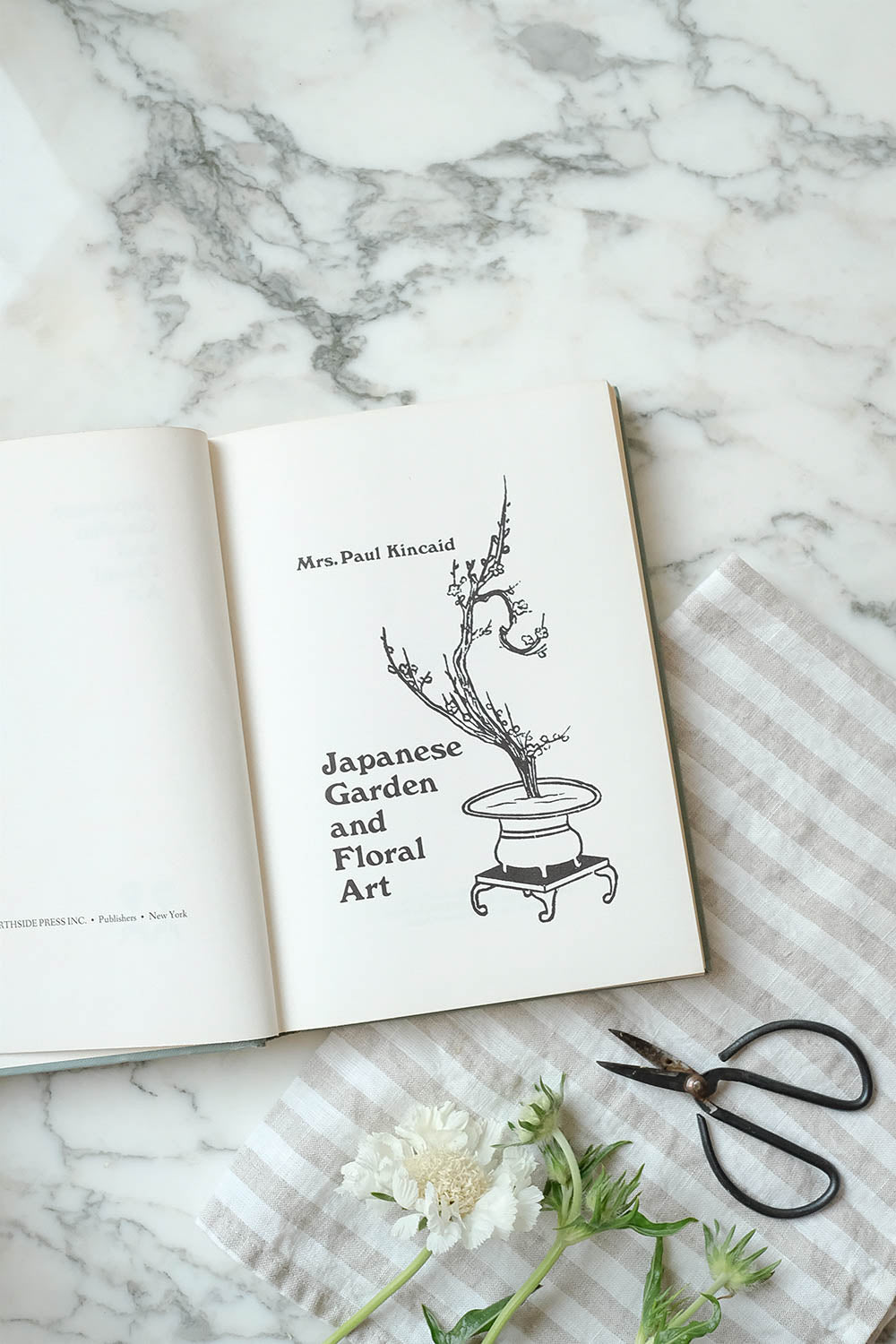 "Japanese Garden and Floral Art" book