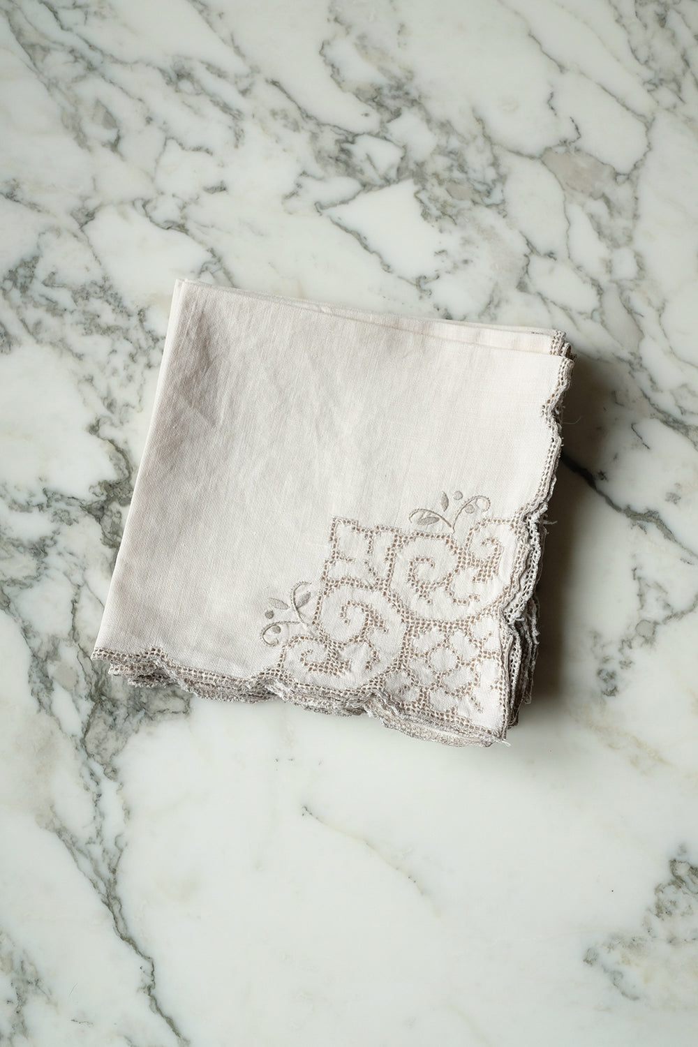embroidered linen napkins - set of 7