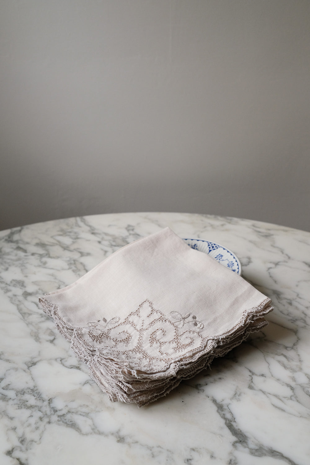embroidered linen napkins - set of 7