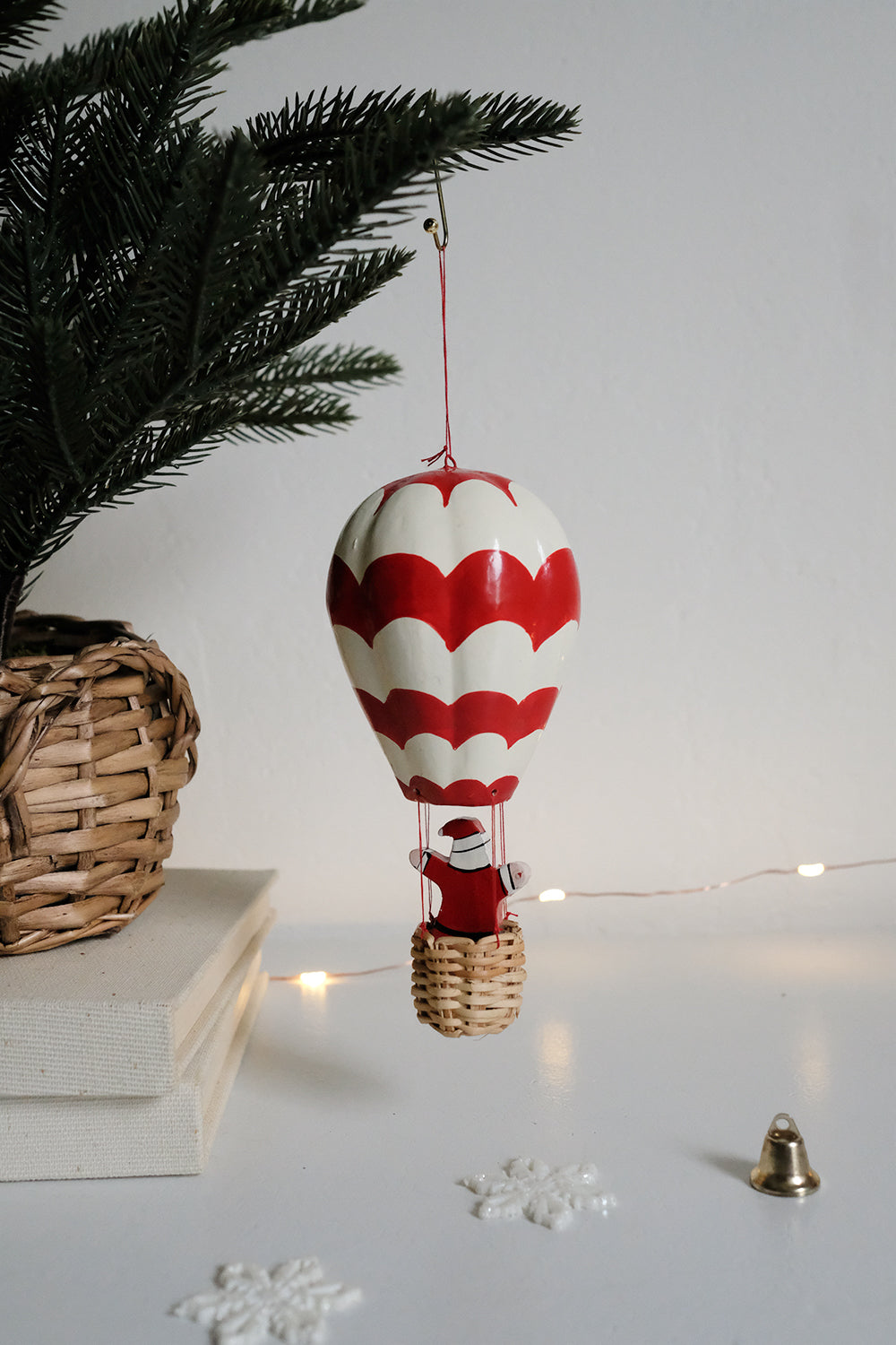 hot air balloon Santa ornament