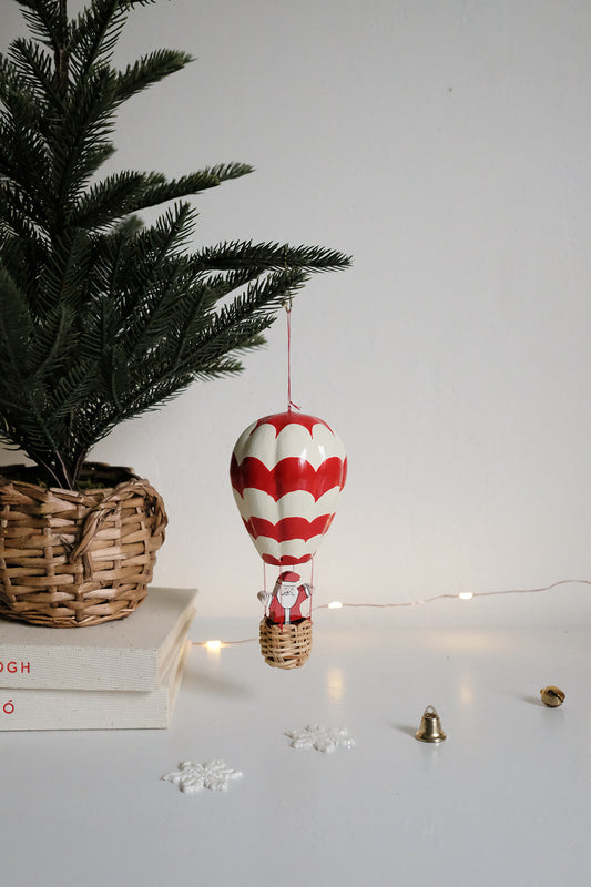 hot air balloon Santa ornament