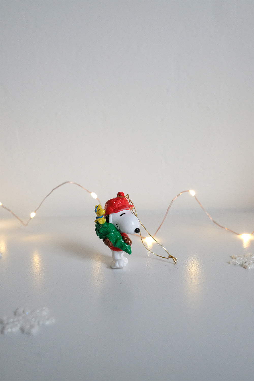 plastic snoopy ornament