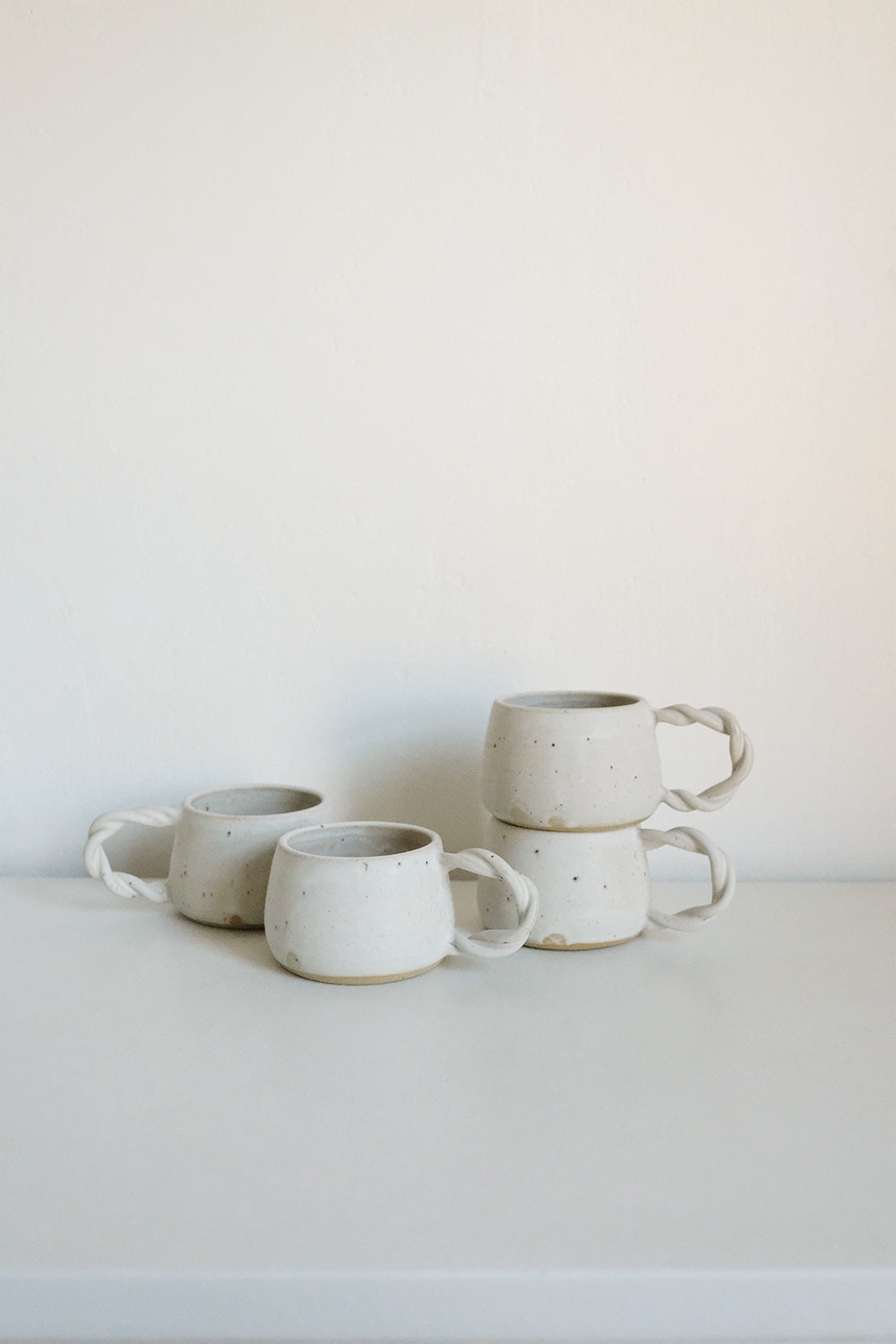 twist mug (white)