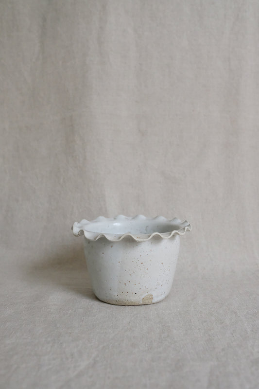 small wavy planter (seconds)