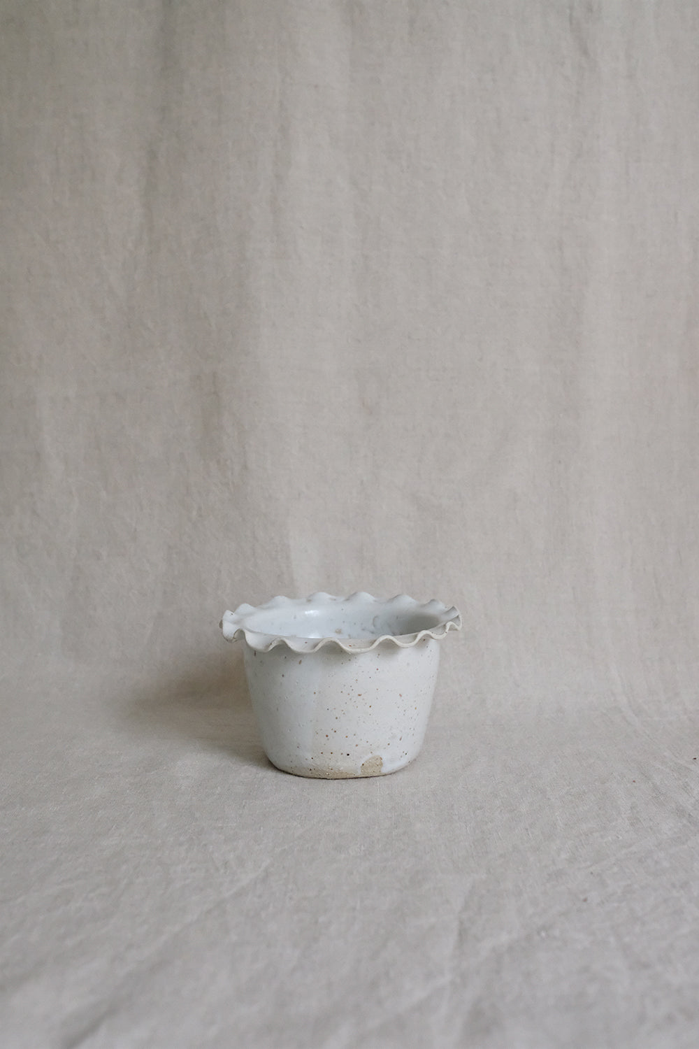 small wavy planter (seconds)