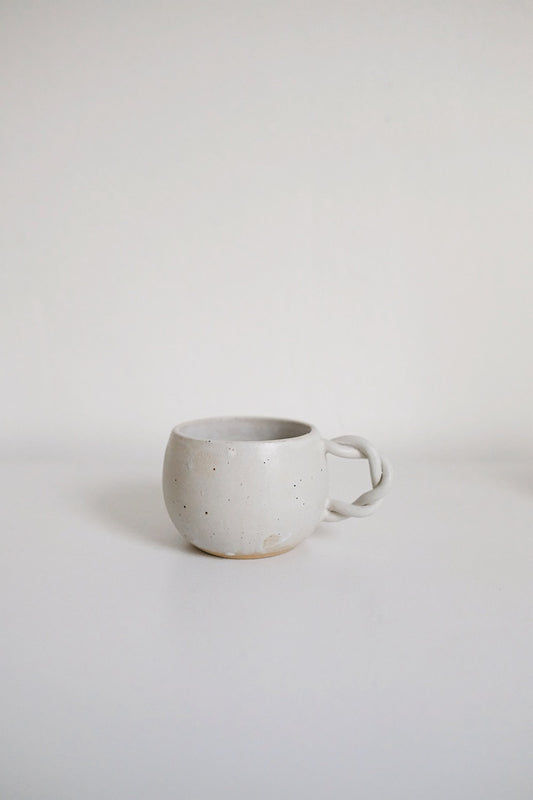 twist handle coffee mug