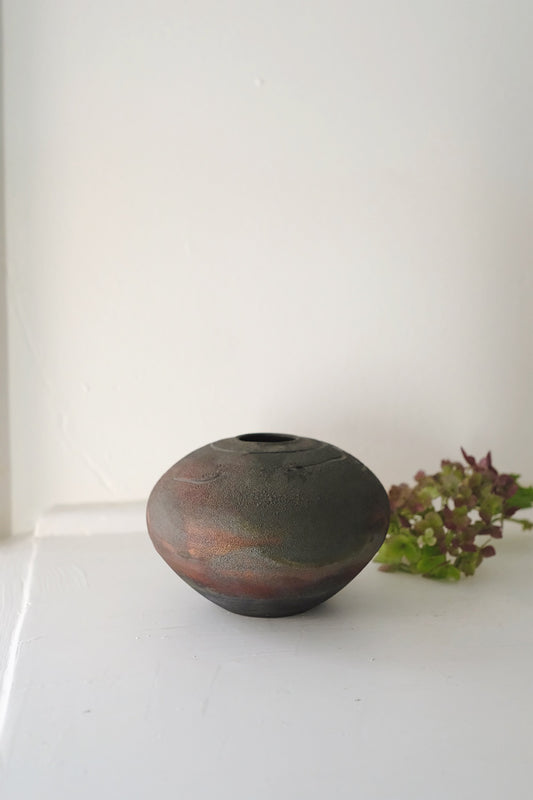 raku vase